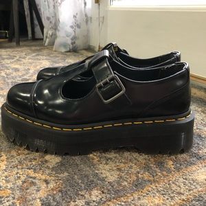 Women’s 10/ Men’s 8 DOC MARTEN Mary Jane Platforms